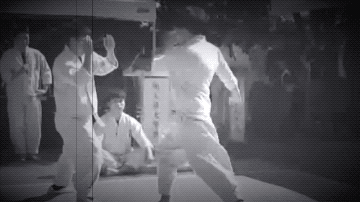 gyeotchiki.gif